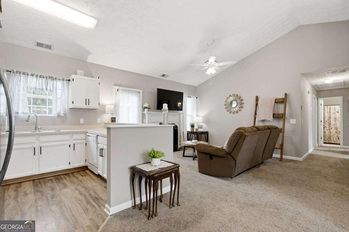 6905 Cedar Ridge Drive Gainesville - Photo 10