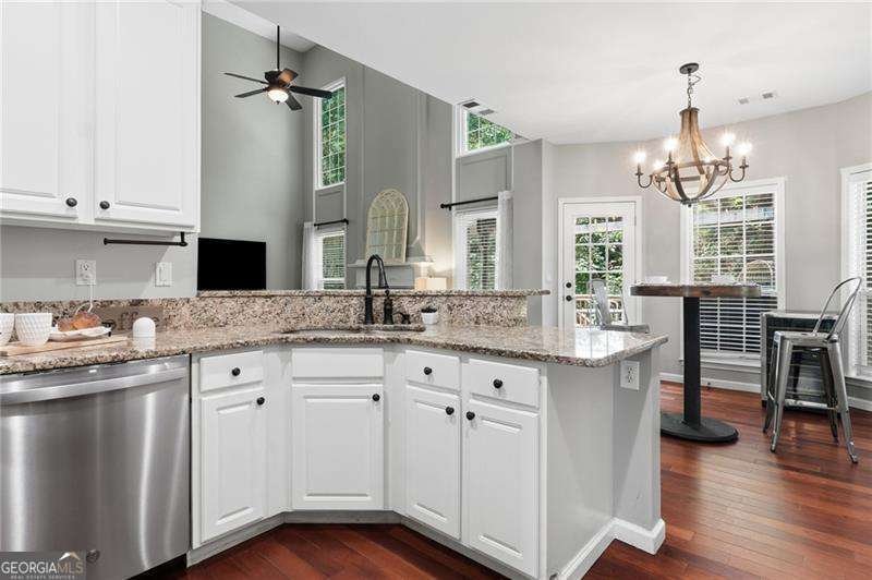575 Kingsport Drive Alpharetta - Photo 10