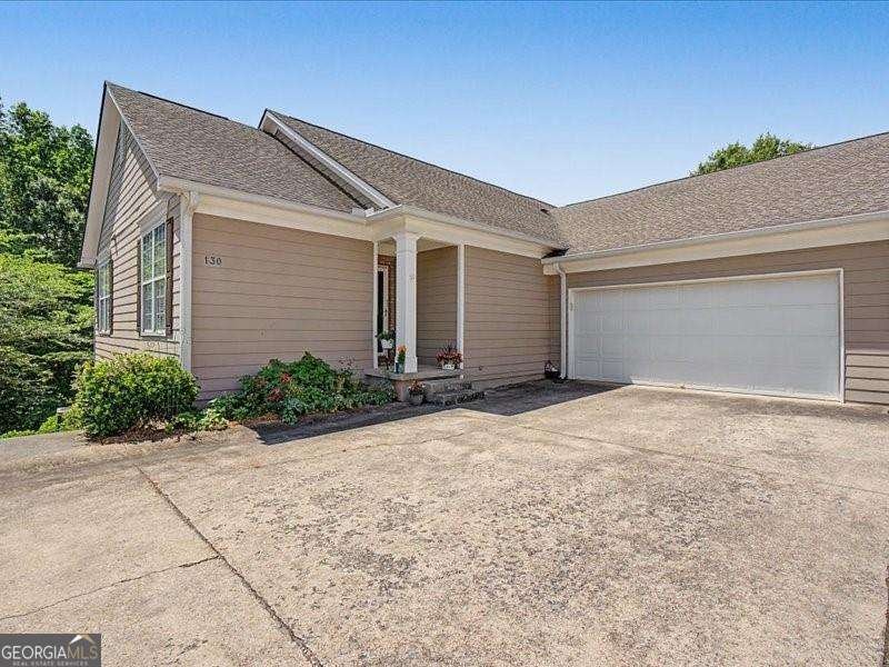 130 Camry Circle Dallas - main photo