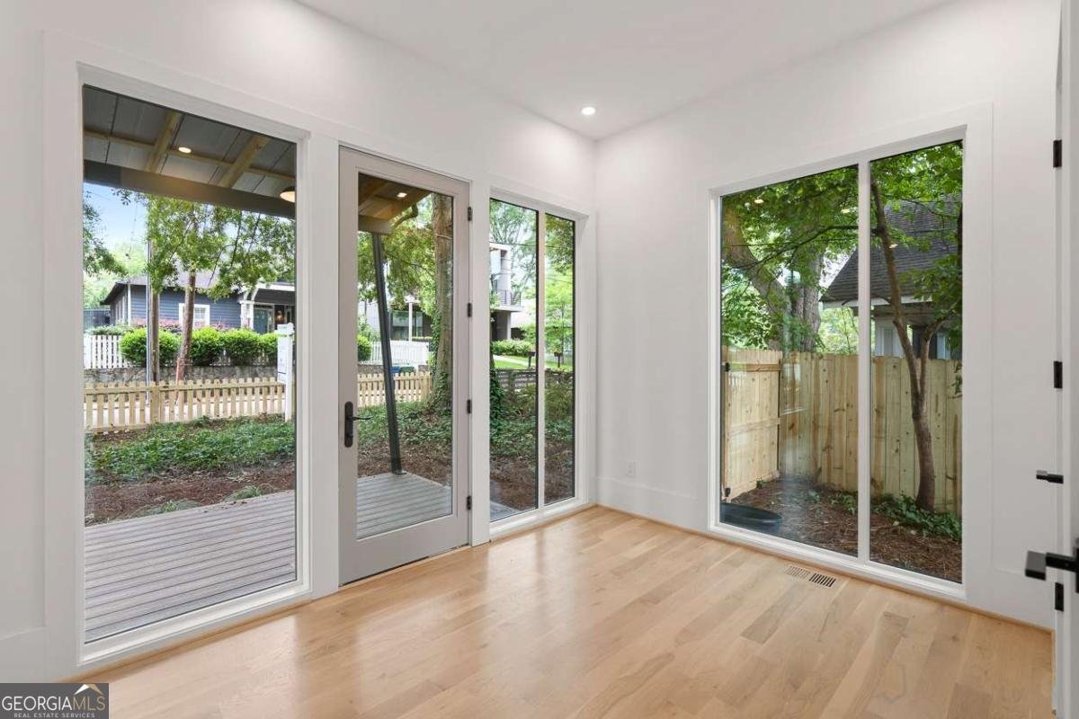 1112 Kirkwood Avenue Atlanta - Photo 8