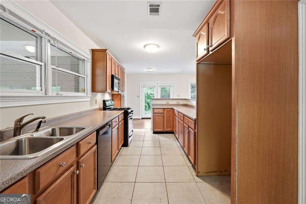 208 Midvale Drive Atlanta - Photo 8