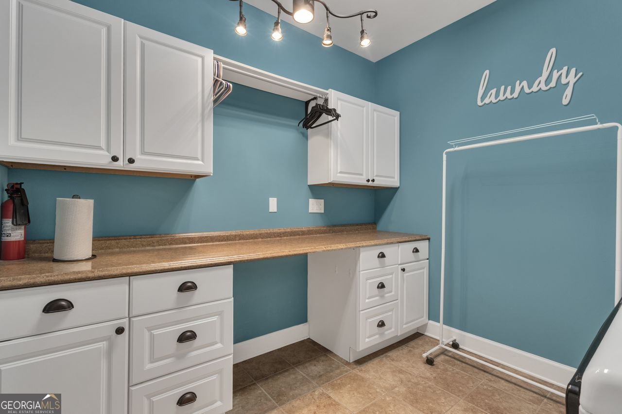 306 Whispering Pines Way Griffin - Photo 12