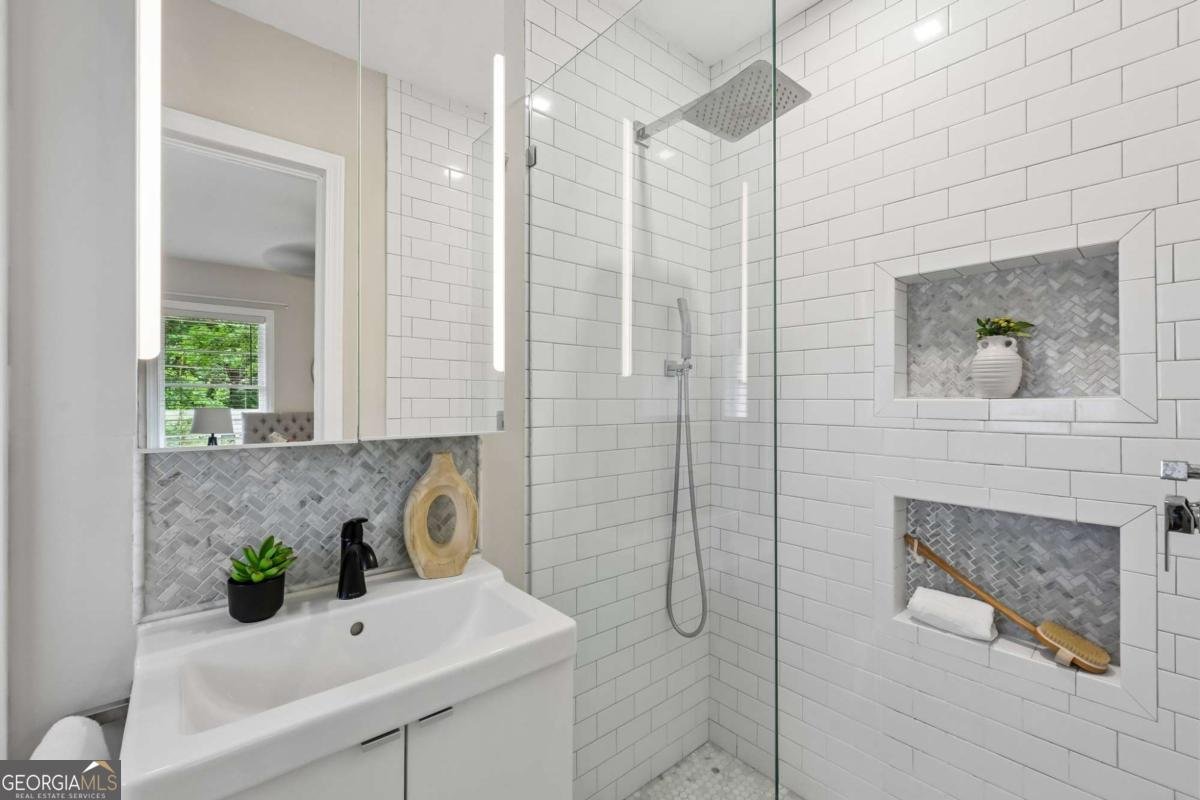 579 Superior Avenue Decatur - Photo 18