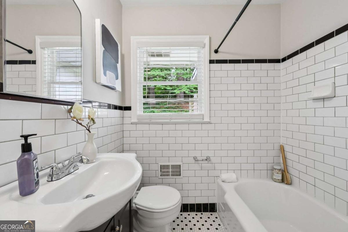579 Superior Avenue Decatur - Photo 22