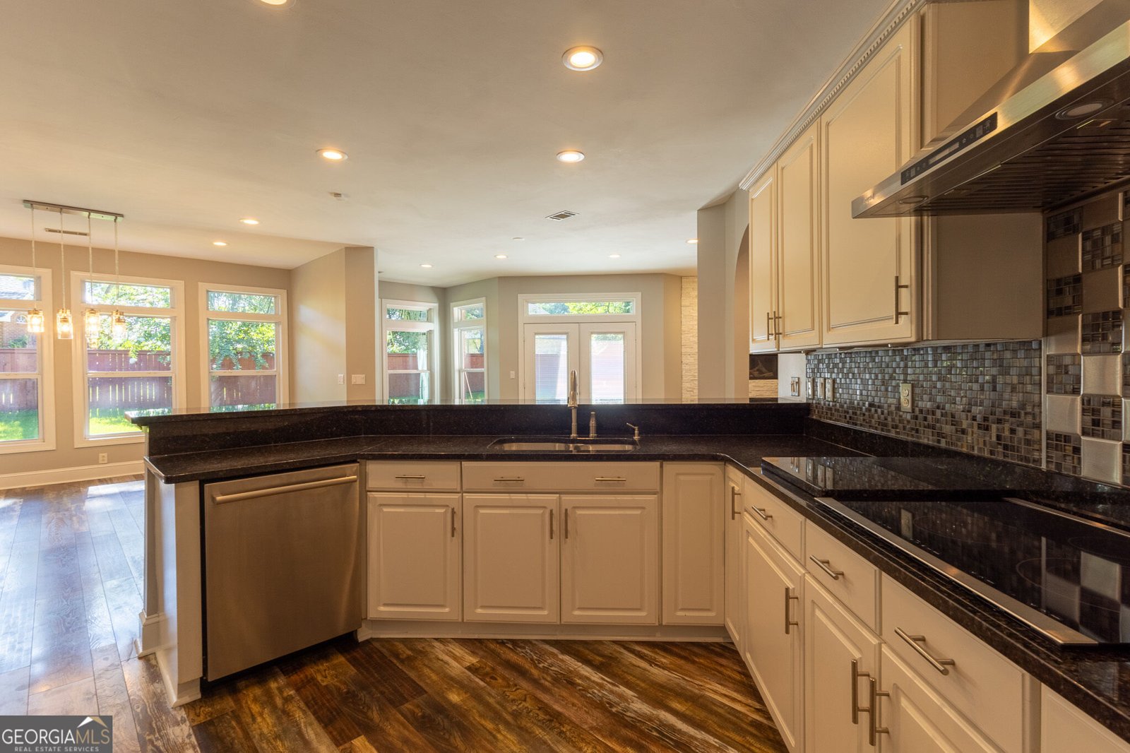 111 Charleston Court Warner Robins - Photo 18