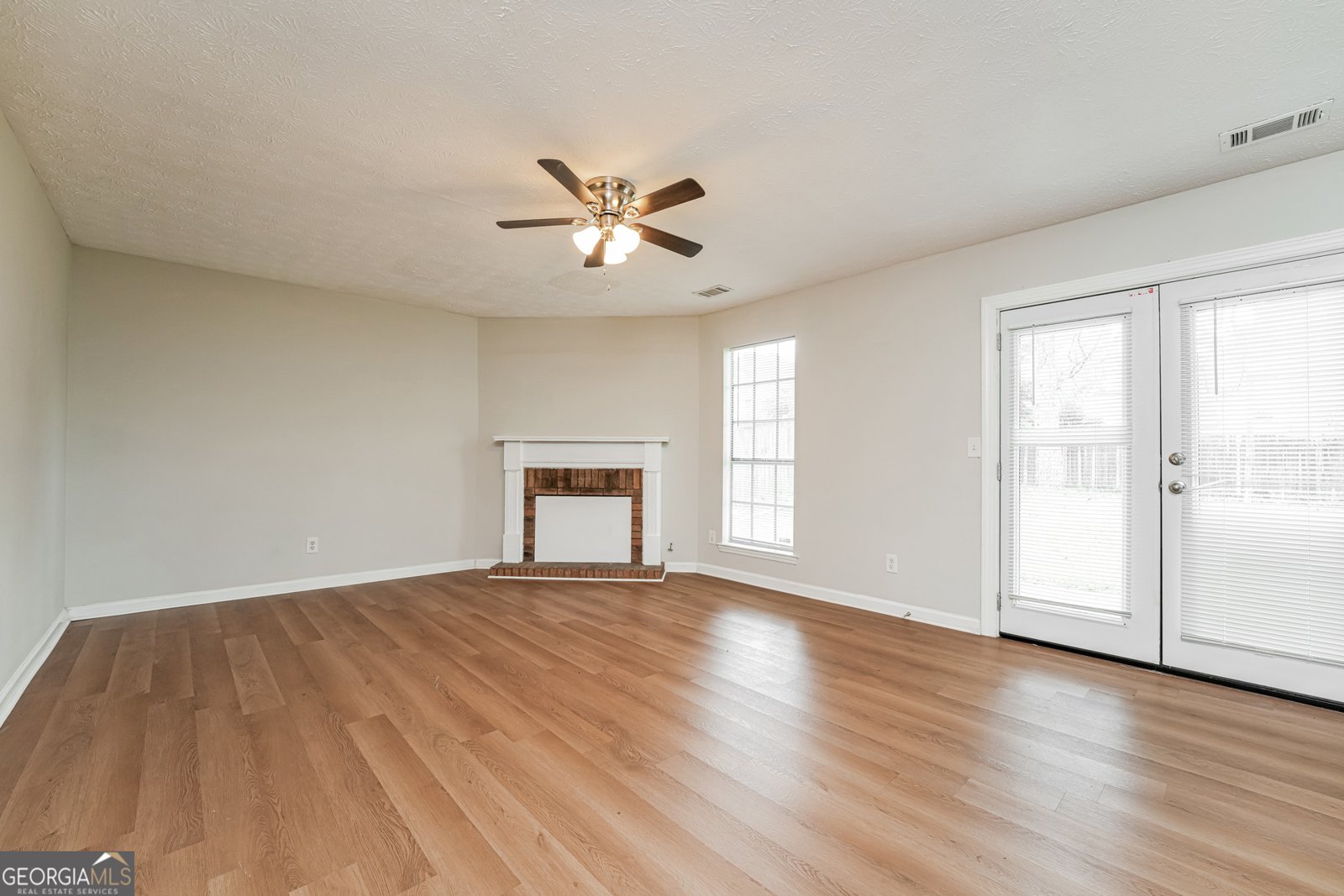 6580 Eastbriar Drive Lithonia - Photo 8