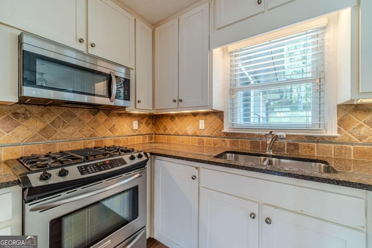 4858 Tarleton Drive Lilburn - Photo 8