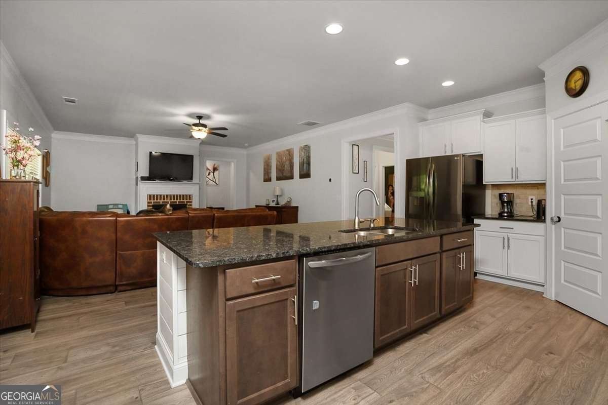 297 Woodbury Lane Hull - Photo 17