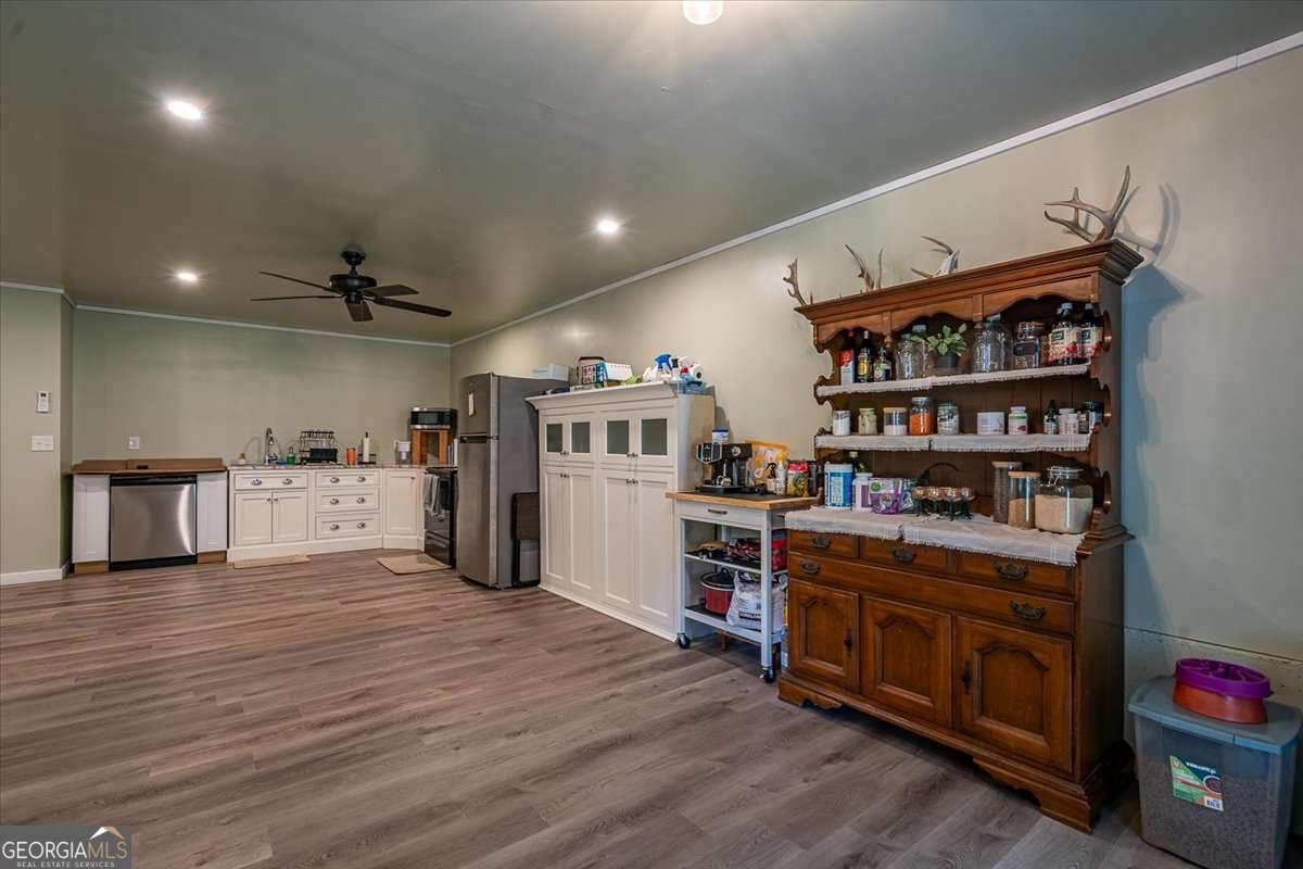 297 Woodbury Lane Hull - Photo 32