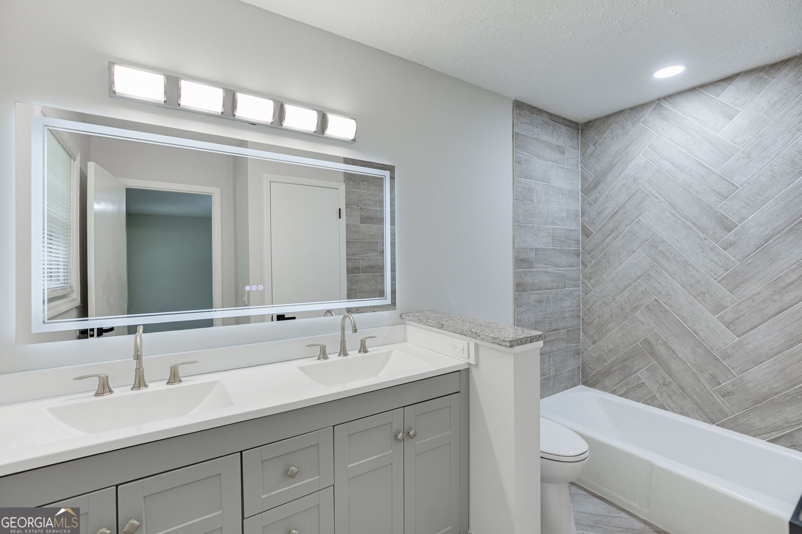 4445 Lake Forest Drive Oakwood - Photo 27