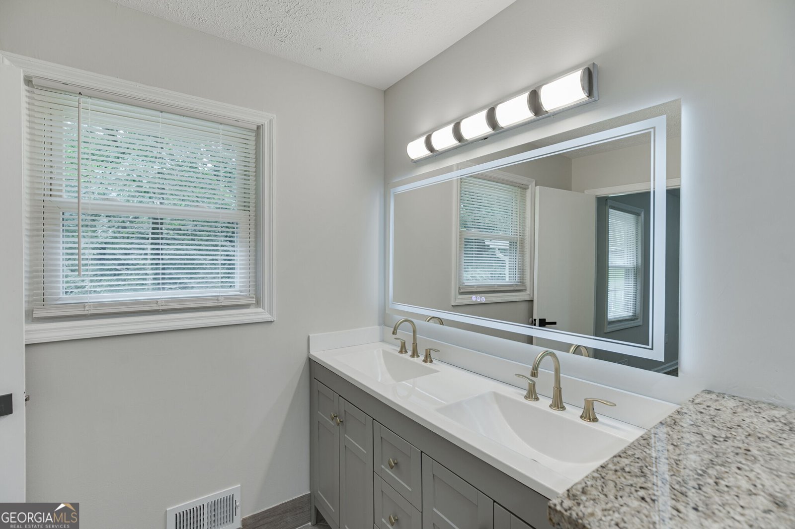 4445 Lake Forest Drive Oakwood - Photo 29