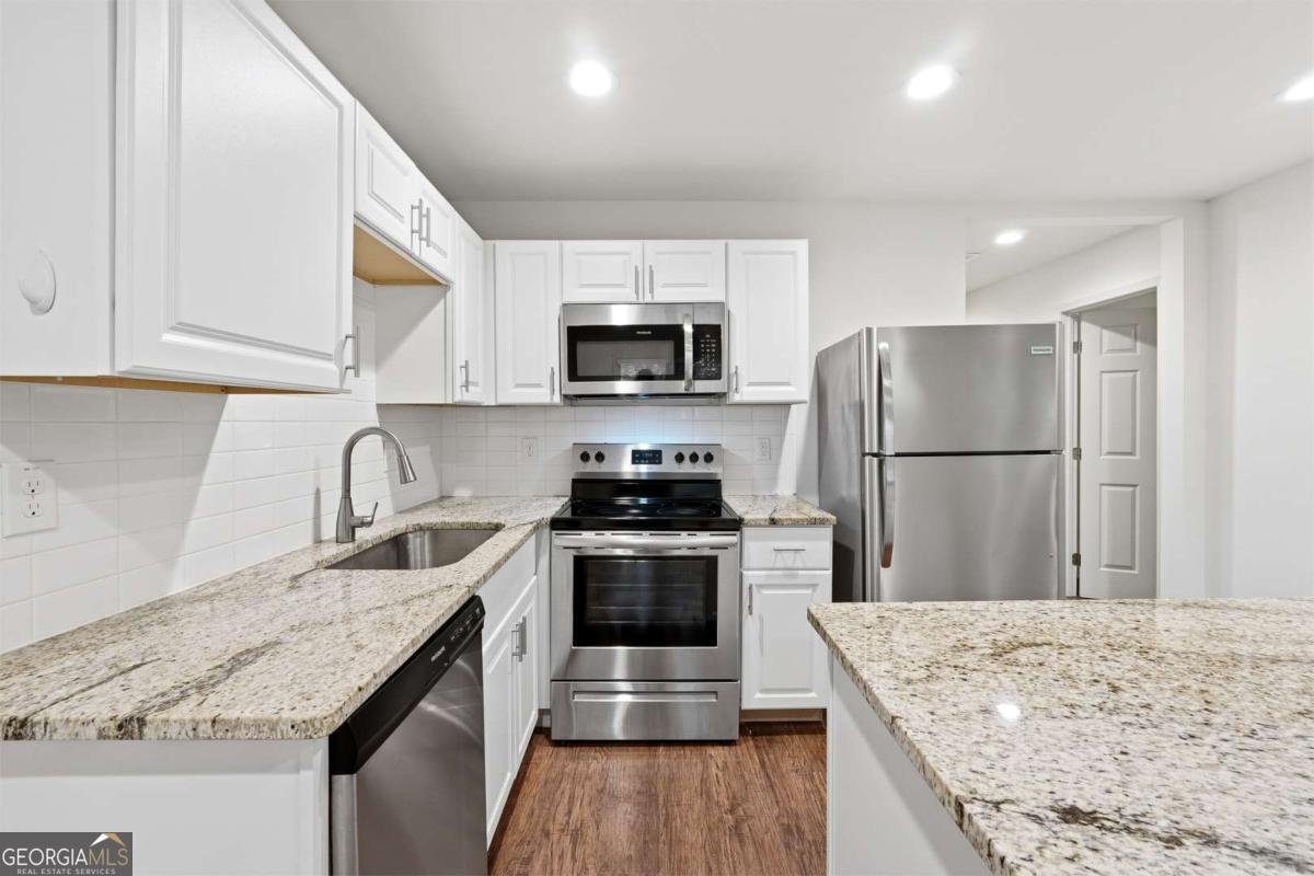 364 Brooks Avenue Atlanta - Photo 6