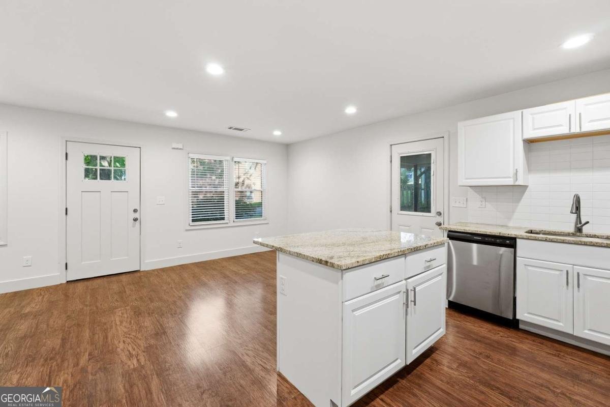 364 Brooks Avenue Atlanta - Photo 8