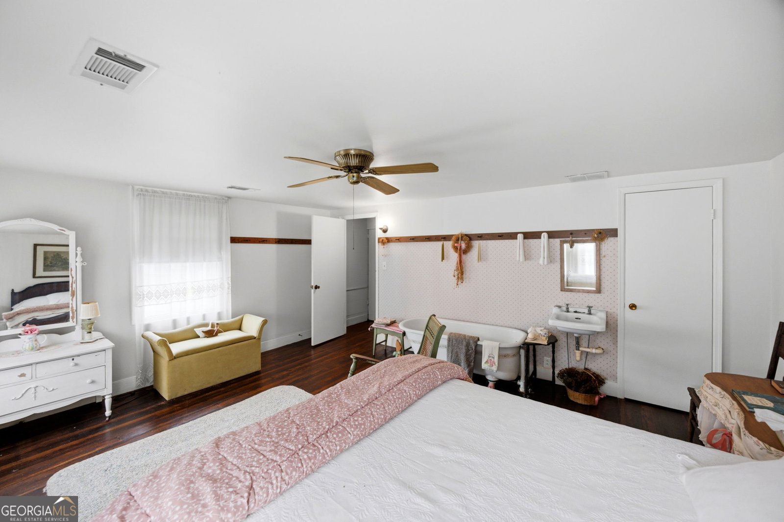 1880 Dames Ferry Road Forsyth - Photo 16