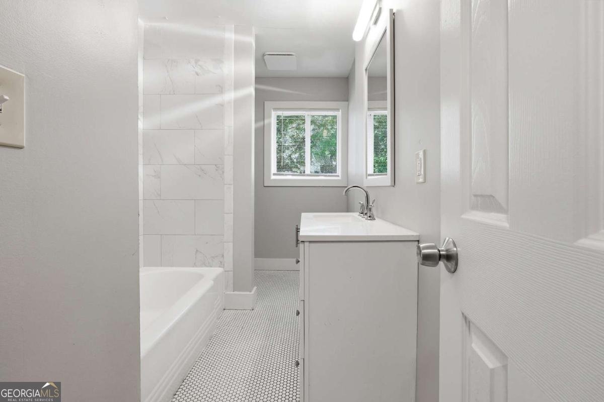 2889 Delray Drive Atlanta - Photo 12