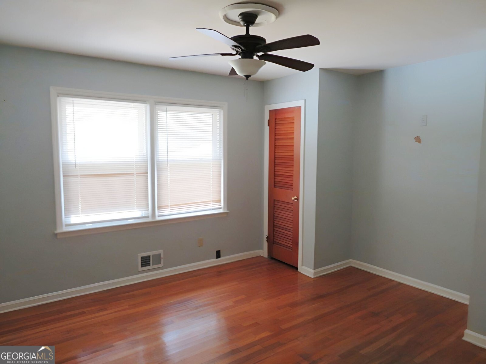 2705 Hayden Drive East Point - Photo 9