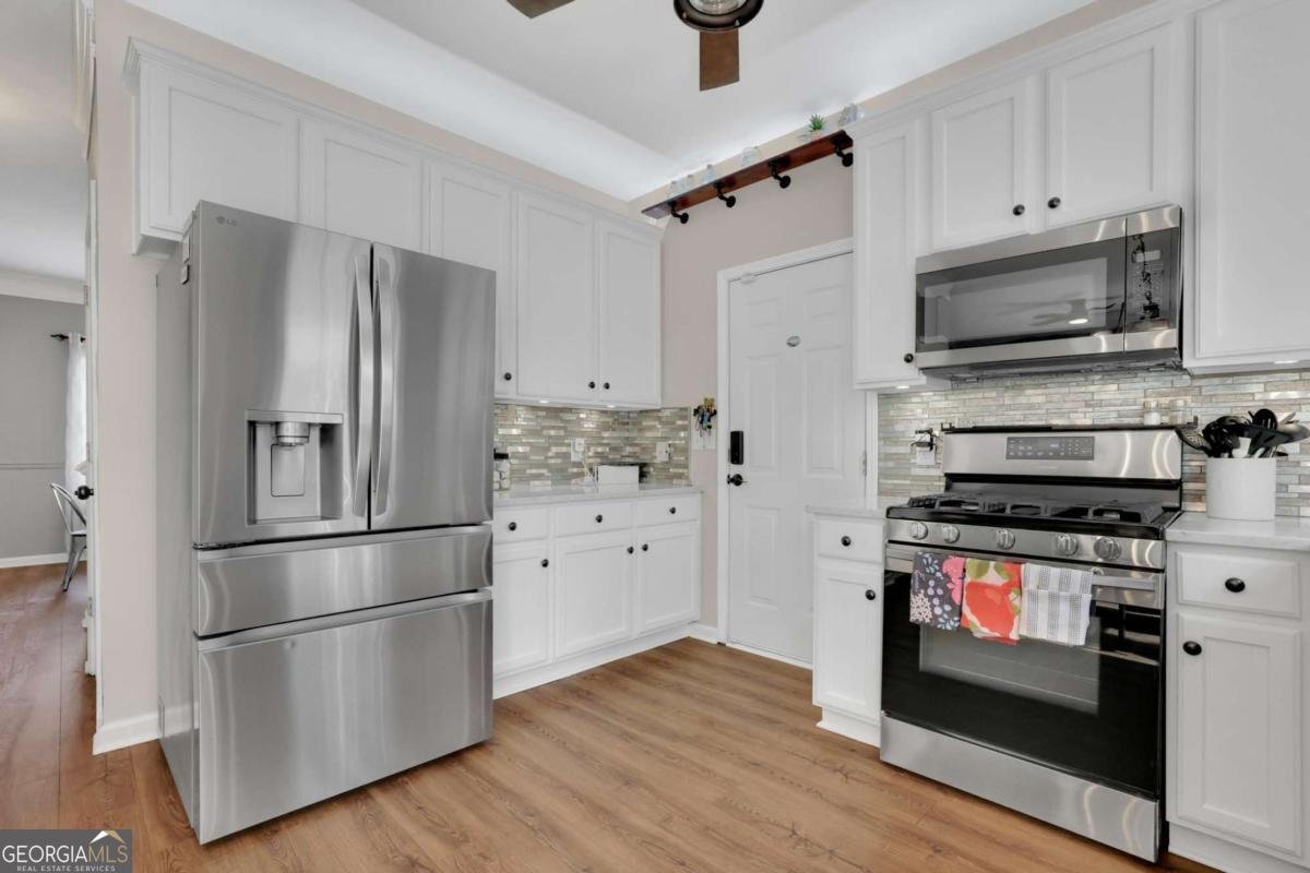 7660 Streamside Lane Cumming - Photo 11
