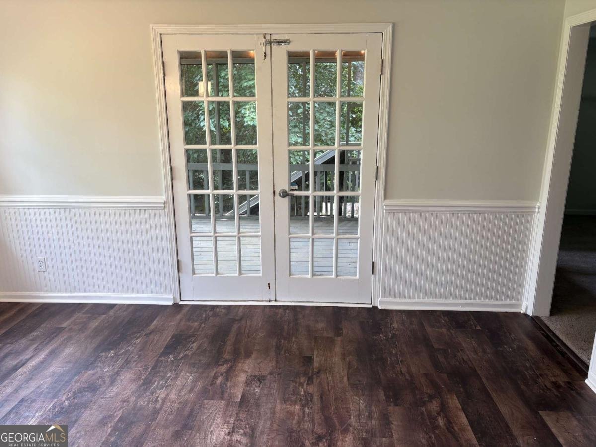 603 Butler Court Woodstock - Photo 10