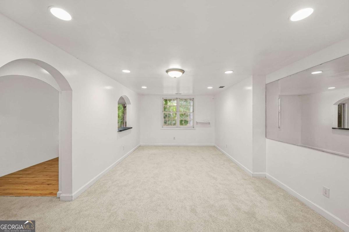 1014 Deer Hollow Drive Woodstock - Photo 34