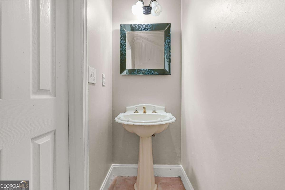1014 Deer Hollow Drive Woodstock - Photo 37