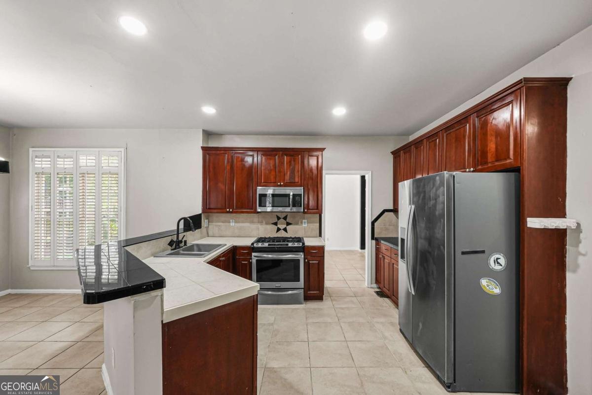 1014 Deer Hollow Drive Woodstock - Photo 9