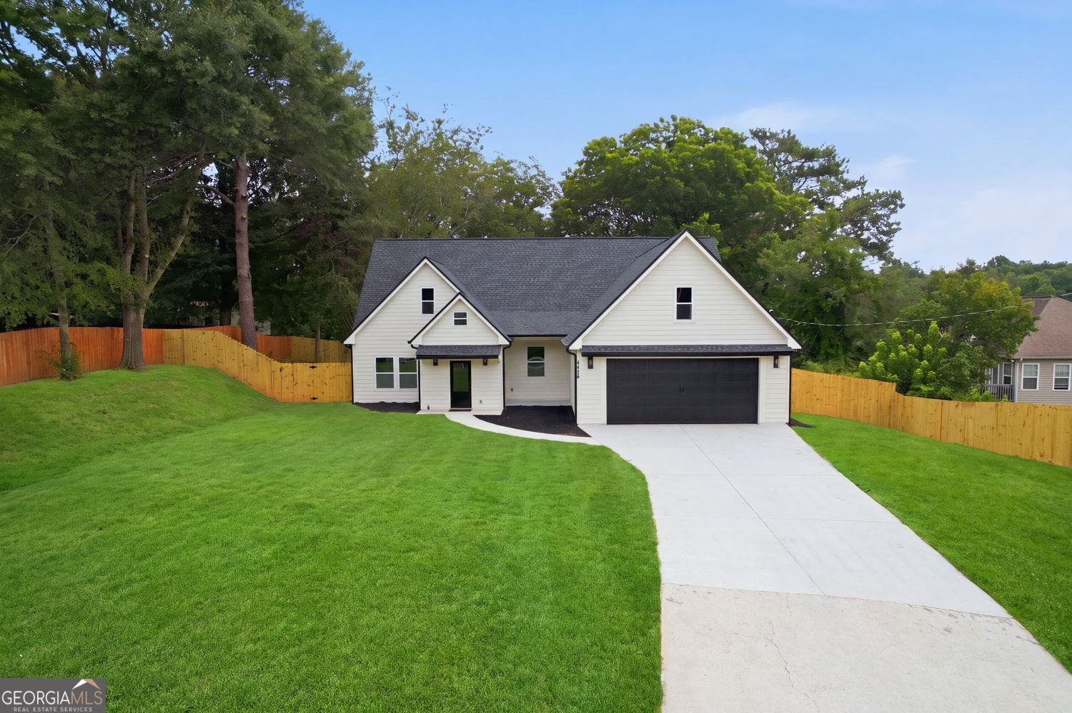 4228 Leola Road Douglasville - main photo