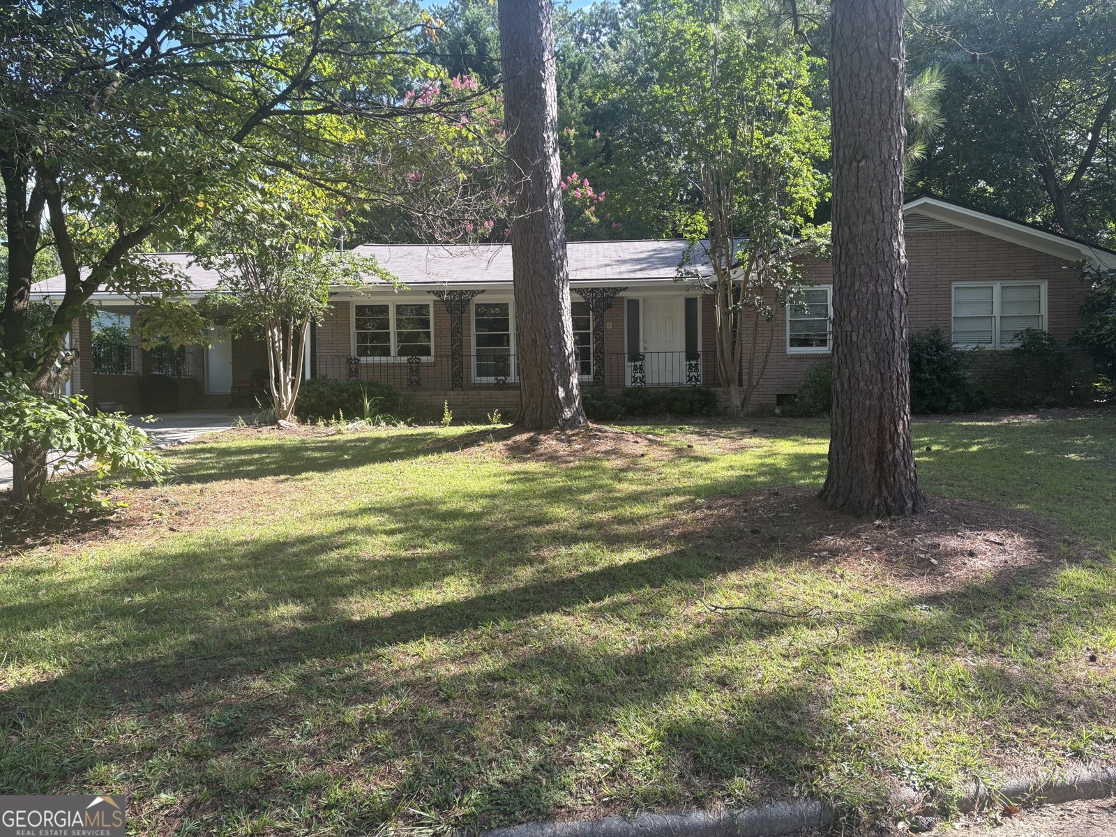 211 Bennett Circle Carrollton - main photo