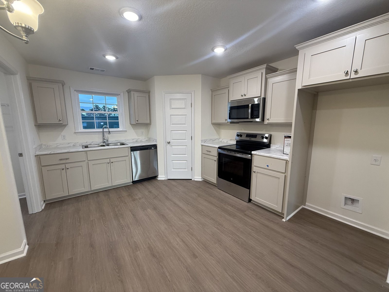 513 Nickies Way Statesboro - Photo 8