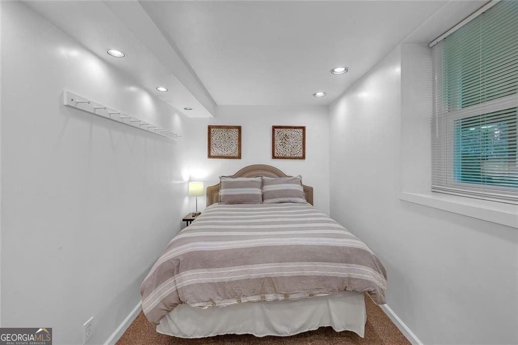 1095 Latham Road Decatur - Photo 11