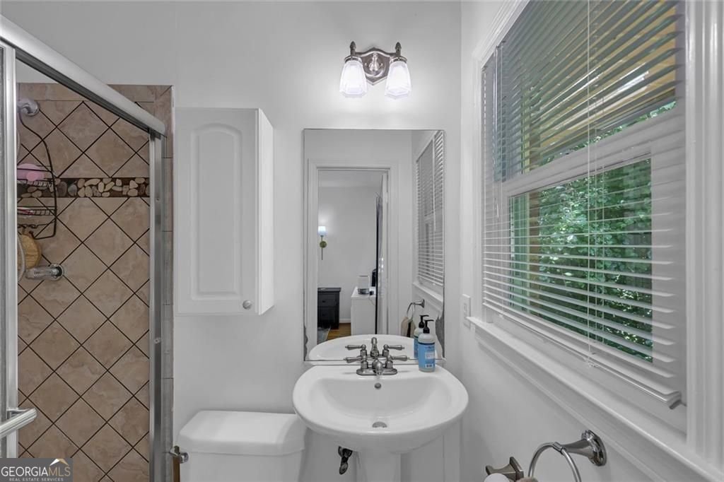 1095 Latham Road Decatur - Photo 8