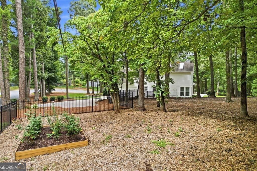 181 Lake Drive Roswell - Photo 47