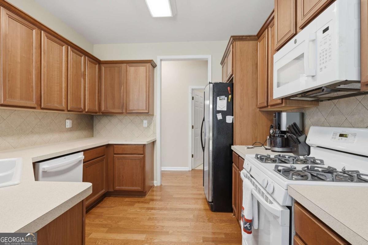 3749 Clear Lake Way Acworth - Photo 11