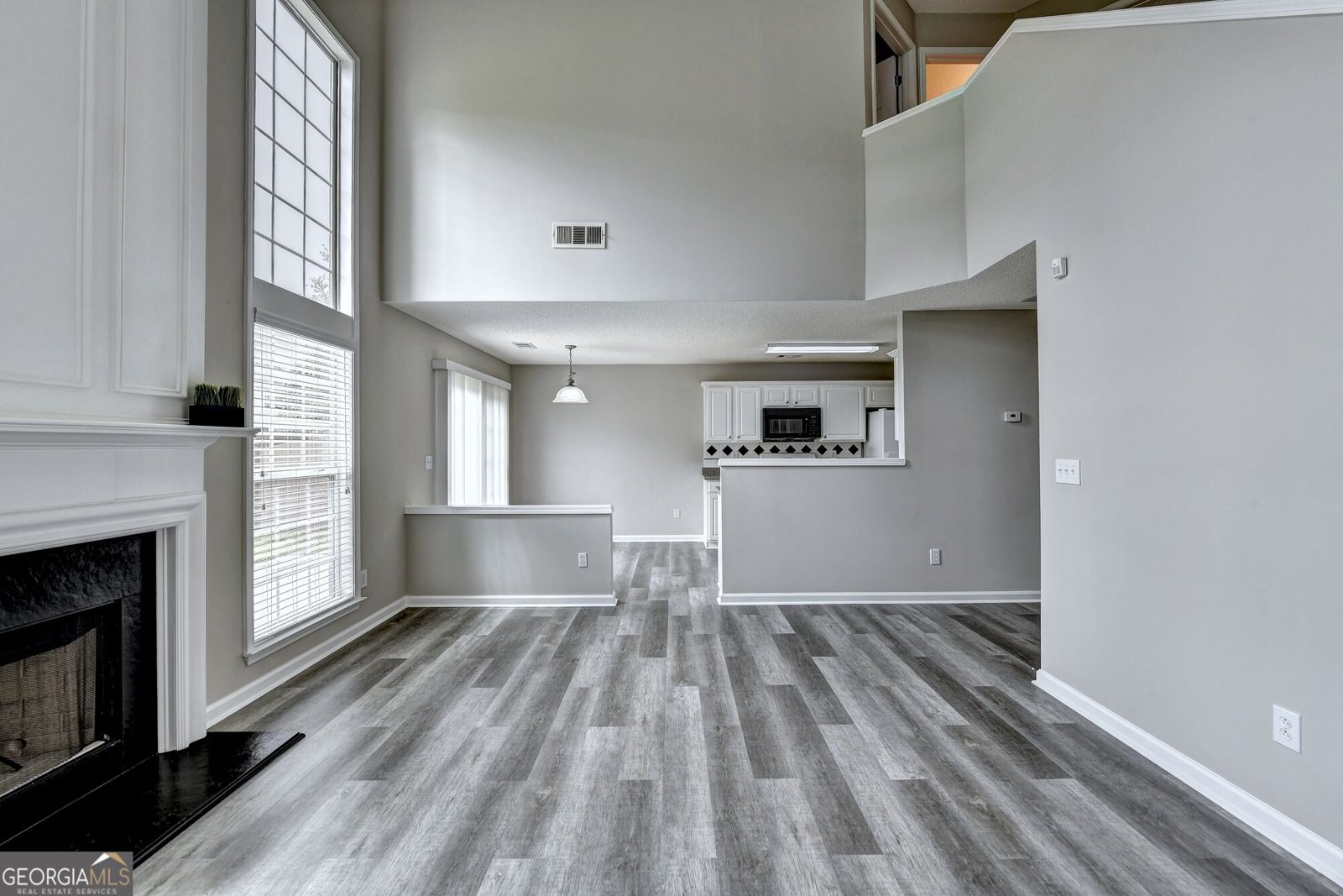 9210 Friarbridge Drive Suwanee - Photo 12