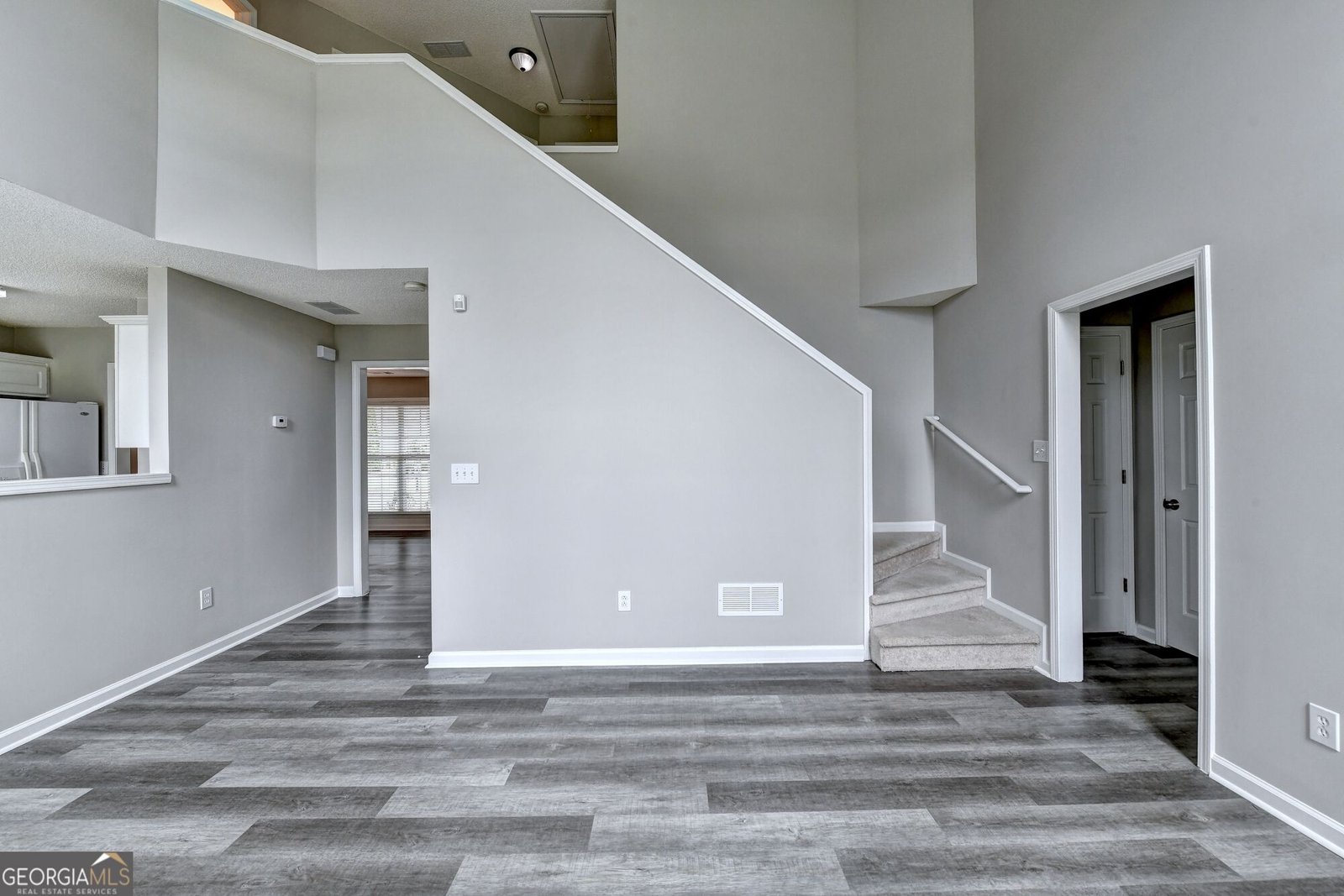 9210 Friarbridge Drive Suwanee - Photo 14