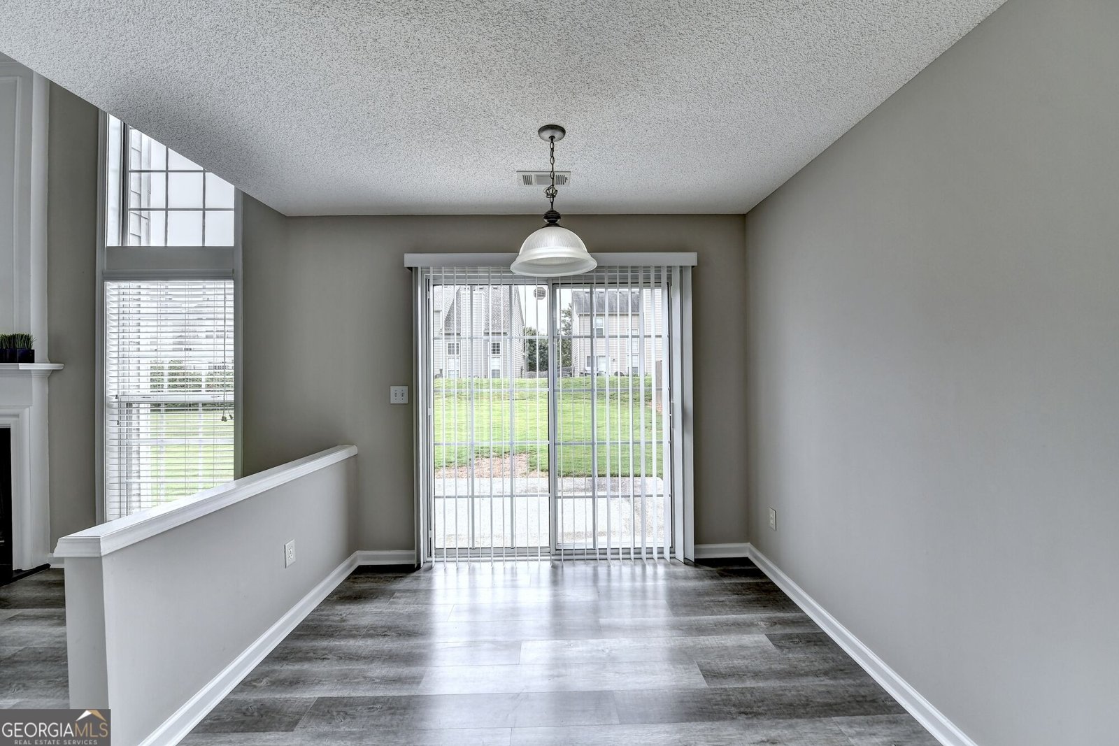 9210 Friarbridge Drive Suwanee - Photo 18