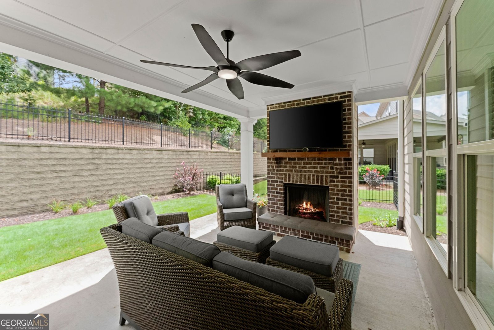 7066 Tree House Way Flowery Branch - Photo 28