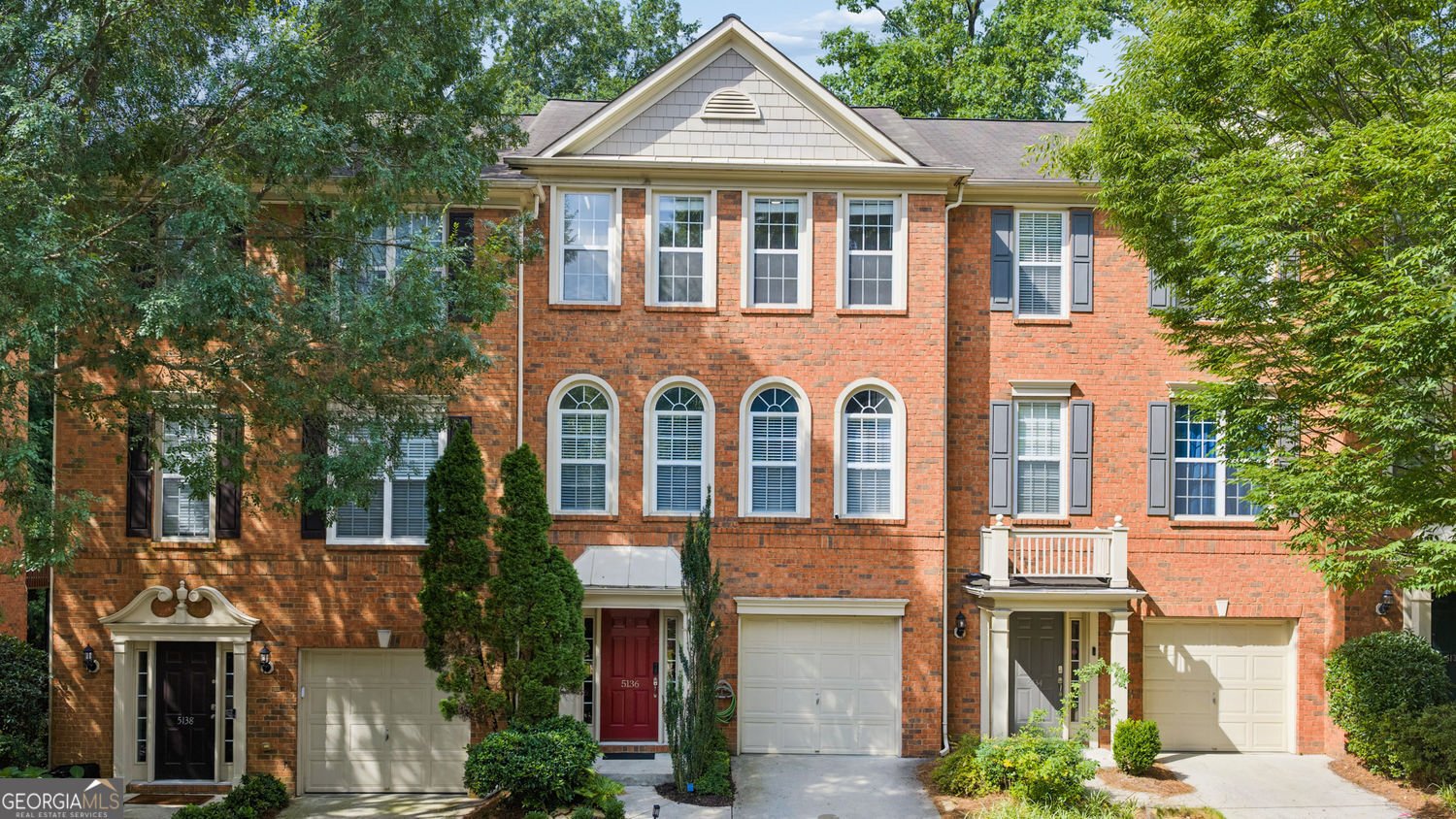 5136 Manerdale Drive Atlanta - main photo