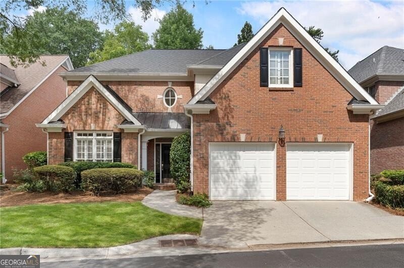 6485 Glen Oaks Lane Sandy Springs - main photo