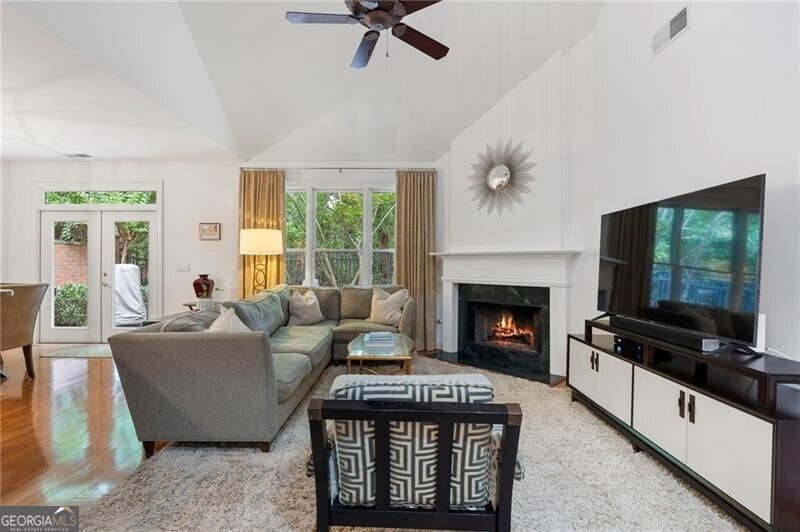 6485 Glen Oaks Lane Sandy Springs - Photo 15