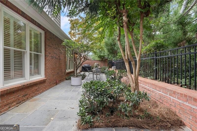 6485 Glen Oaks Lane Sandy Springs - Photo 29