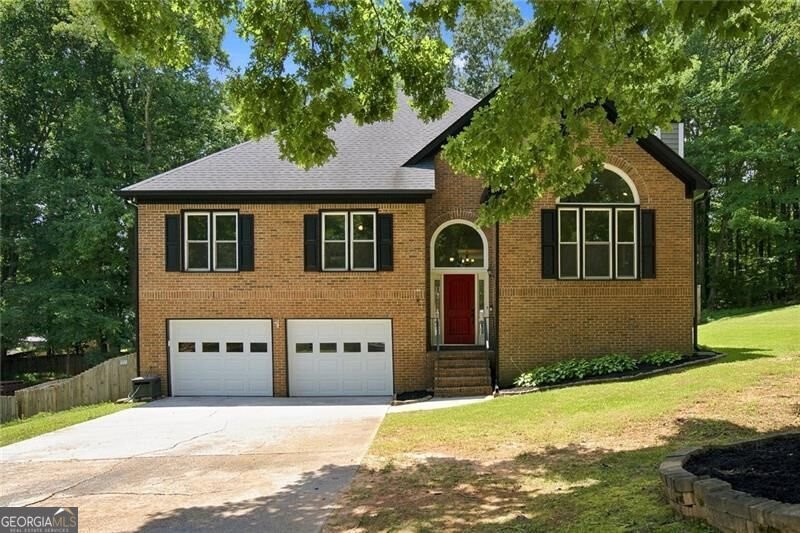 2516 Lorne Court Marietta - main photo