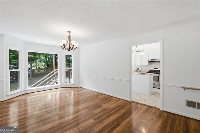 2516 Lorne Court Marietta - Photo 8