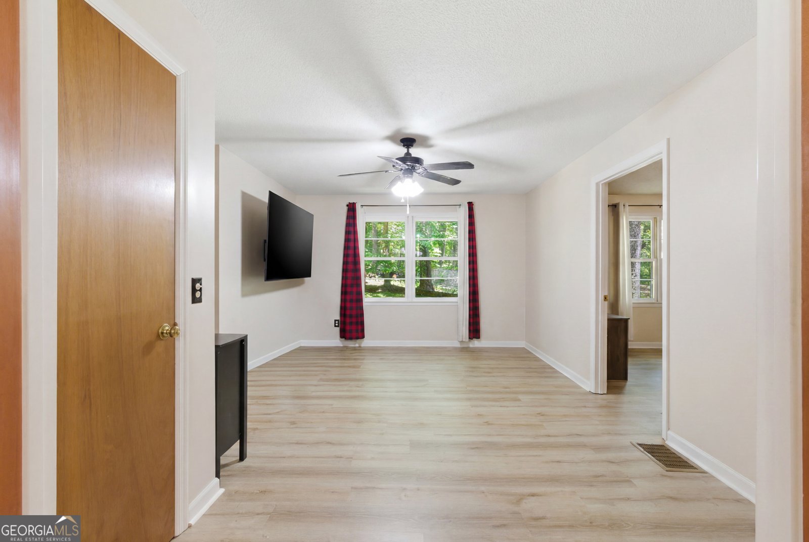 4671 Laurel Lodge Road Clarkesville - Photo 18
