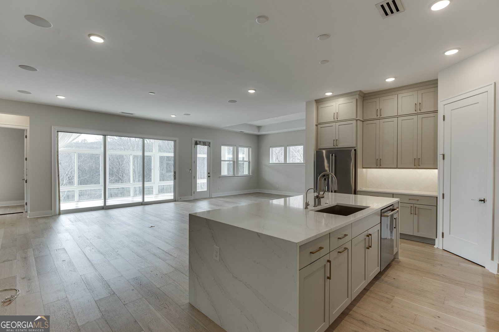 7032 Cottage Grove Drive Flowery Branch - Photo 12