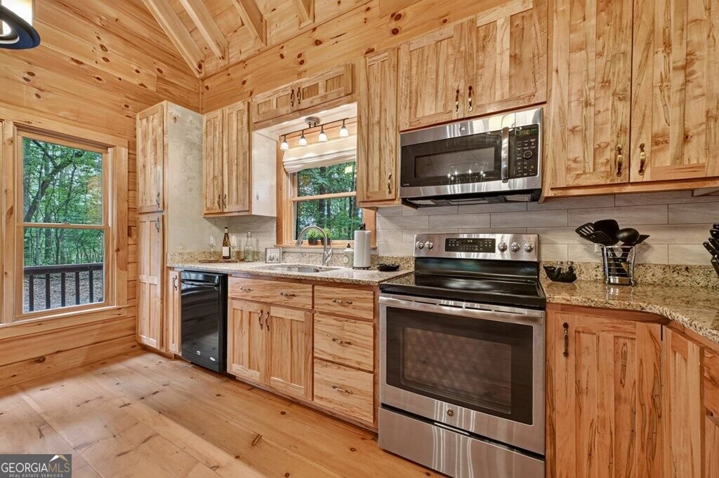 541 Little Bushy Head Road Blue Ridge - Photo 26