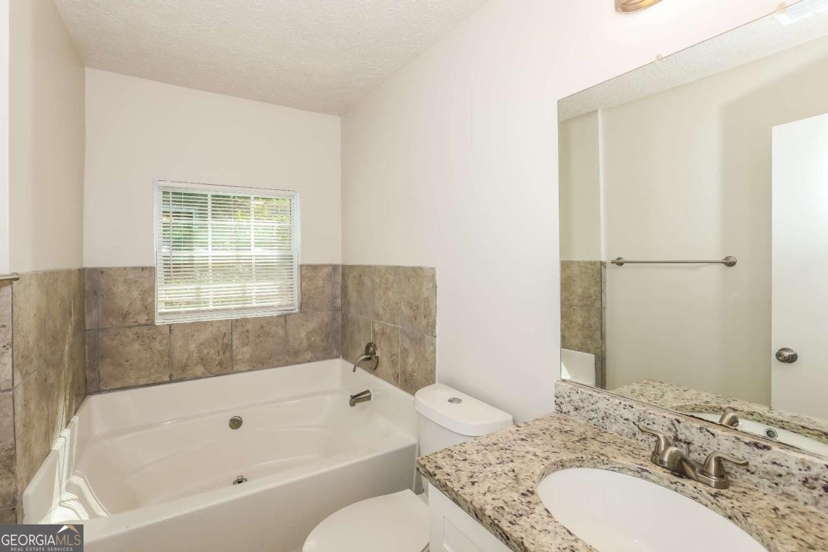 1361 Wrens Court Jonesboro - Photo 10