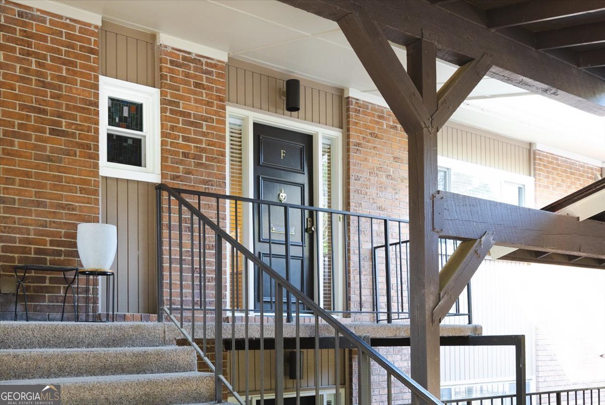 4935 Rivoli Drive Macon - main photo