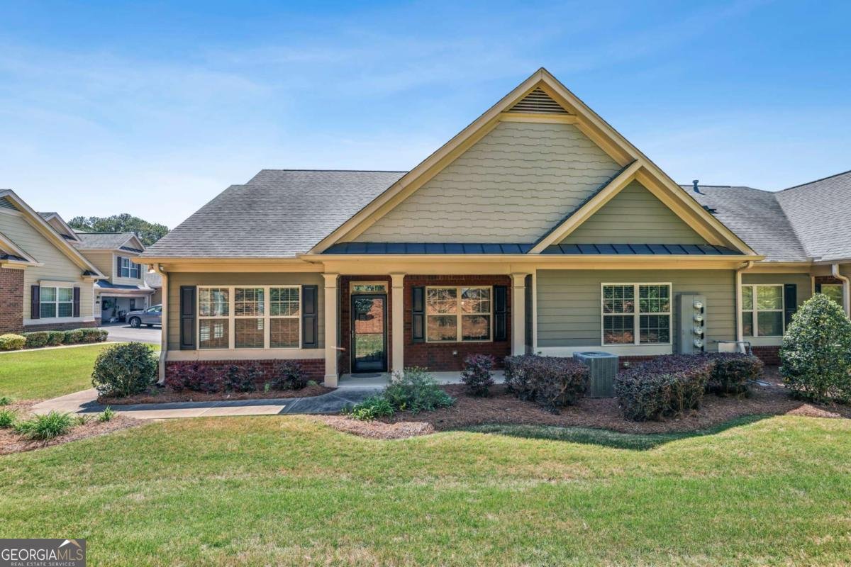 1515 Bluestone Drive Cumming - main photo