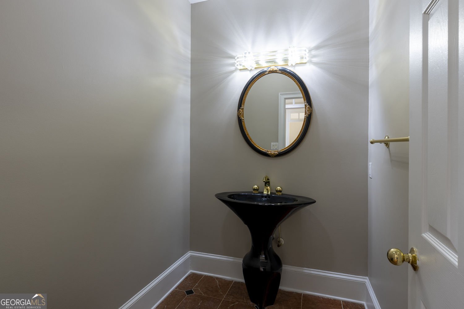 8445 Sentinae Chase Drive Roswell - Photo 10
