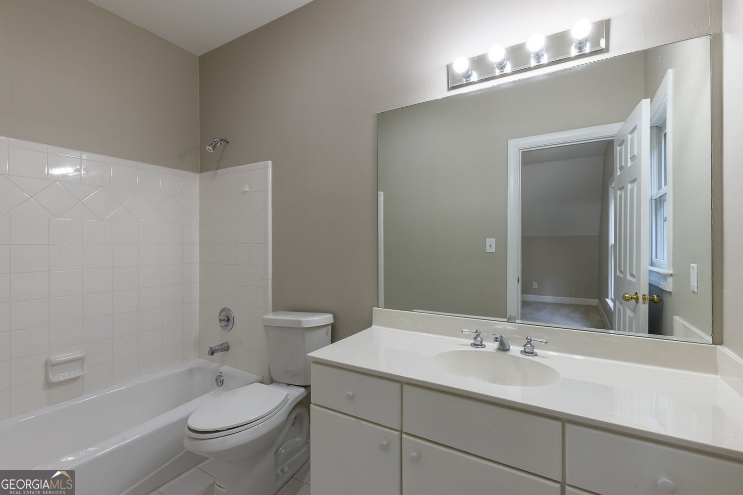 8445 Sentinae Chase Drive Roswell - Photo 51